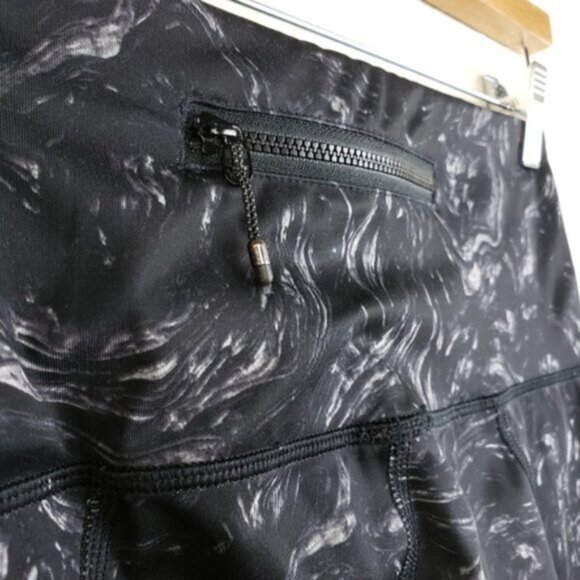 Lululemon Runday Crop *Full-On Luxtreme Leggings Arsenal Ambient Grey Black sz 4 - Picture 10 of 16